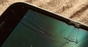 quitar arañazos en pantalla del movil